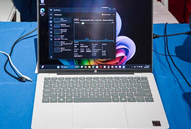 HP OmniBook 5 Next Gen AI Laptop