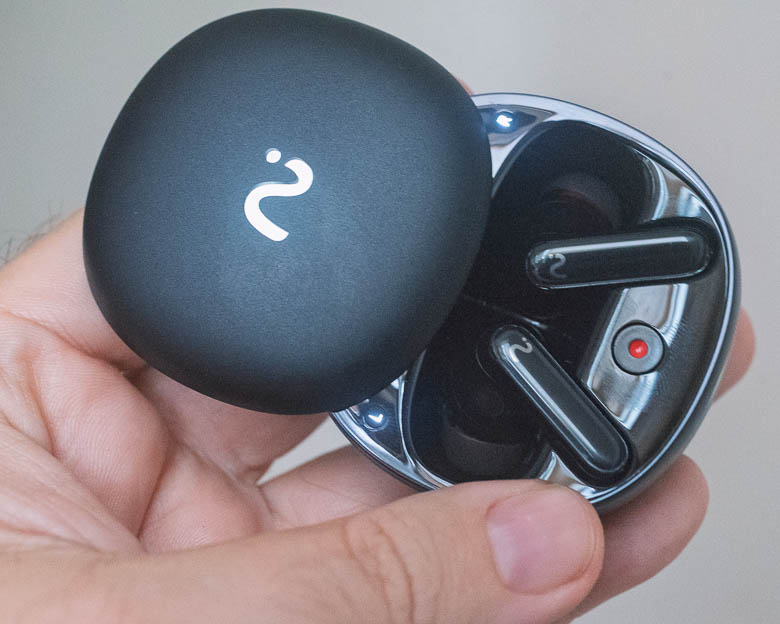 Viaim-Recdot-earbuds