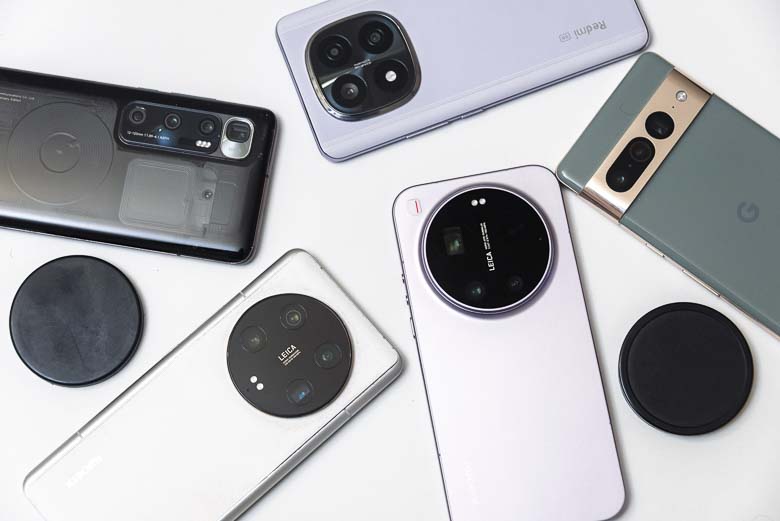 5 smartphones with different camera array hump layouts.