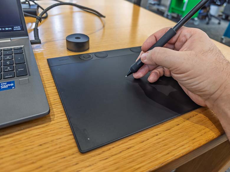Wacom Intuos Pro M 2025