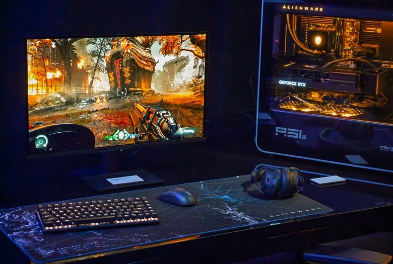 ALIENWARE 27 240HZ QD-OLED GAMING MONITOR AW2726DM