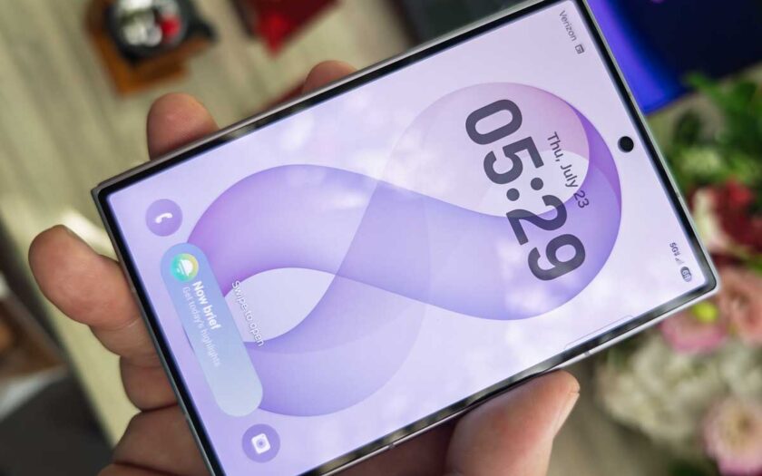 Samsung Galaxy Z Fold 8