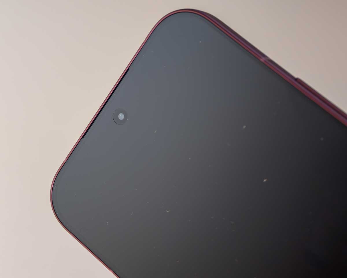POCO F9 Ultra front camera